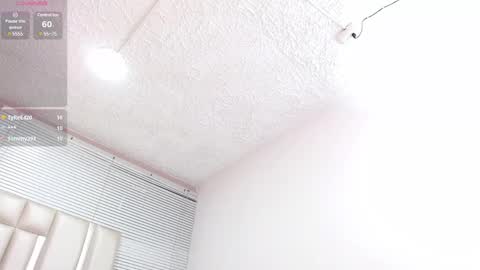 Katia Foster online show from February 22, 2025, 5:02 pm