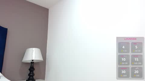 Katia Foster online show from November 30, 2025, 11:58 am