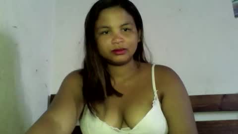 katibeauty00 online show from February 19, 2026, 5:58 am