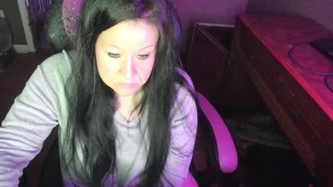 Katie online show from December 15, 2024, 4:18 am