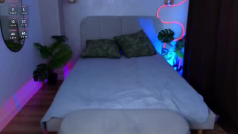 Katie online show from September 27, 2025, 2:22 pm