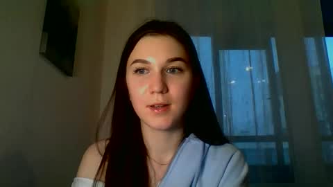 katie_foxi online show from February 14, 2025, 2:54 pm