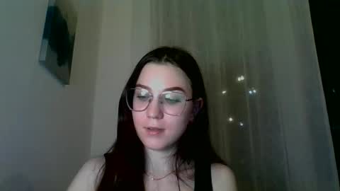 katie_foxi online show from March 7, 2025, 10:21 pm
