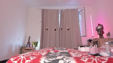 Snapshot of katie_ness chatting on December 31, 2024, 7:53 am Kate online show from December 31, 2024, 7:53 am