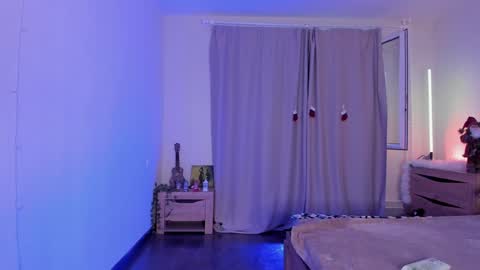 Snapshot of katie_ness chatting on February 5, 2025, 12:06 pm Kate online show from February 5, 2025, 12:06 pm