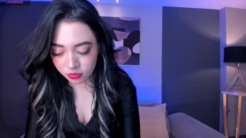 katieangel1 online show from October 12, 2025, 11:31 am