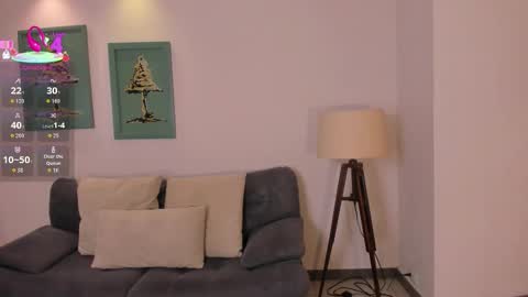 katieangel1 online show from November 6, 2025, 10:38 am