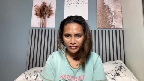 katiefrox  online show from June 21, 2026, 2:58 am