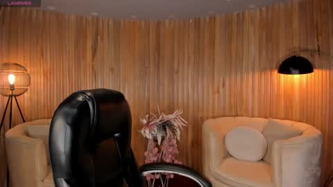 Kate Stonne online show from September 24, 2025, 2:37 am