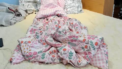 Miss Katie online show from February 14, 2026, 10:56 am