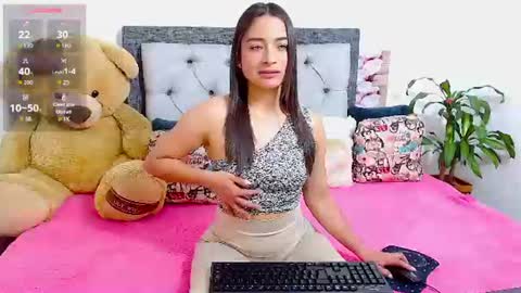 Snapshot of katikloving chatting on July 5, 2026, 8:05 pm Follow Instagram katikloving online show from July 5, 2026, 8:05 pm