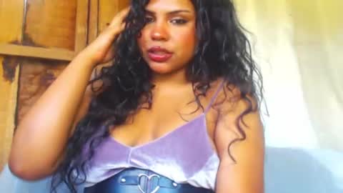 Snapshot of katiuskaxoxo chatting on June 19, 2026, 6:34 pm Katiuska online show from June 19, 2026, 6:34 pm