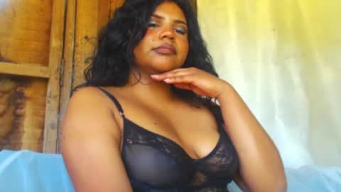 Snapshot of katiuskaxoxo chatting on June 22, 2026, 7:44 pm Katiuska online show from June 22, 2026, 7:44 pm