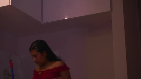 Follow me on instagram and twitter as correaktnees online show from April 24, 2026, 8:50 am