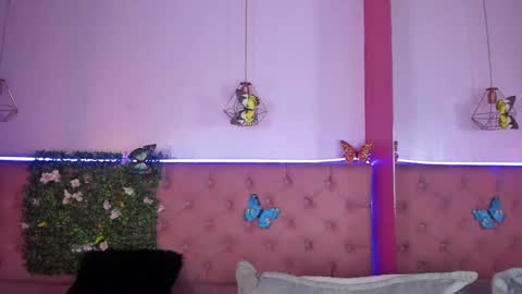 .... Katniss .... online show from January 21, 2025, 6:12 pm