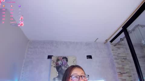 .... Katniss .... online show from September 18, 2025, 6:37 am