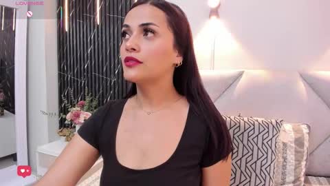 Keyla online show from November 26, 2025, 7:48 pm