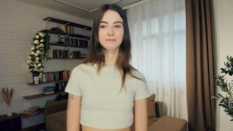 Kate Aurora online show from March 5, 2026, 6:31 am