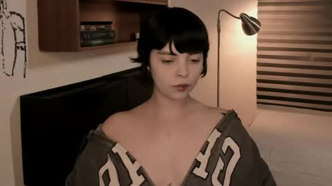 katsuro online show from April 29, 2026, 7:42 pm