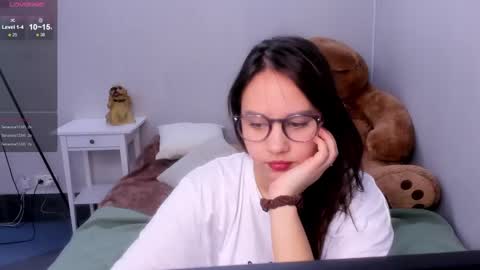 Snapshot of kattarrine_xo chatting on February 14, 2025, 12:25 pm Kate online show from February 14, 2025, 12:25 pm