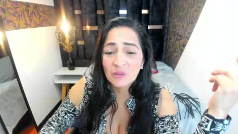 K A T T E  online show from April 16, 2026, 9:50 pm