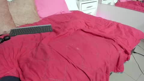 katti_barrera online show from January 26, 2025, 5:44 pm