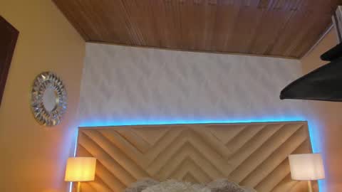 Katiia online show from March 7, 2025, 7:52 am