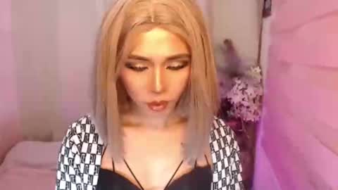 Snapshot of kattiecurrent chatting on February 5, 2026, 1:54 am Saisy online show from February 5, 2026, 1:54 am