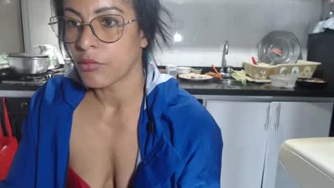 KattleyaGrey online show from September 29, 2025, 10:36 pm