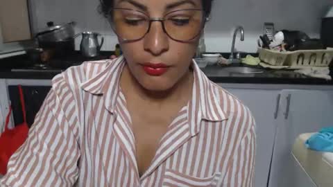 KattleyaGrey online show from November 13, 2025, 8:08 pm