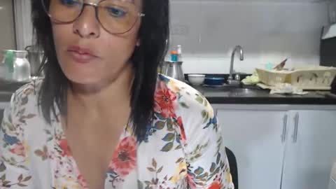 KattleyaGrey online show from November 21, 2025, 9:57 pm
