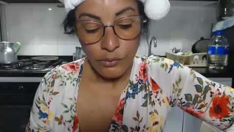 KattleyaGrey online show from December 19, 2025, 8:16 pm