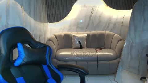 Katty  online show from October 23, 2025, 8:18 pm