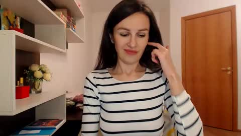 KattySapphire online show from October 31, 2025, 2:51 pm