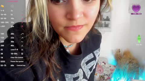 Katy online show from December 13, 2024, 7:21 pm