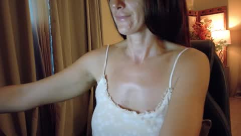 Katy online show from September 18, 2025, 10:56 pm