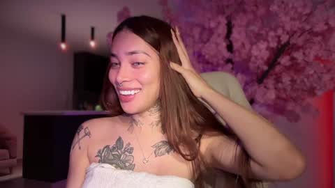 Emily online show from February 1, 2025, 1:02 am