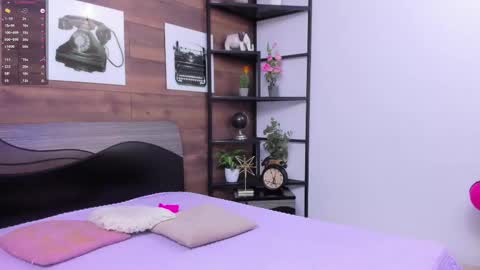 salo  online show from March 3, 2025, 1:31 pm