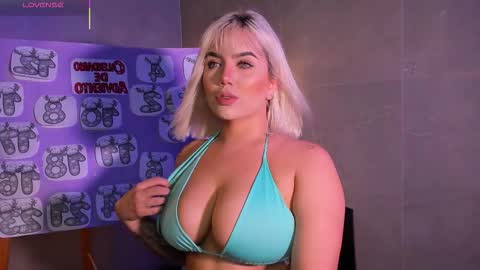 salo  online show from December 1, 2025, 5:07 pm