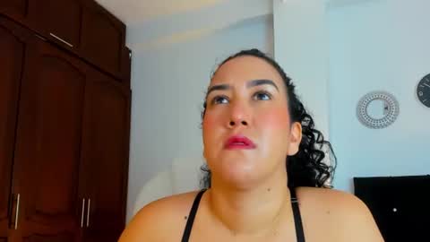 Snapshot of katyajhonss chatting on July 7, 2026, 9:52 pm KATYAJHONSS online show from July 7, 2026, 9:52 pm