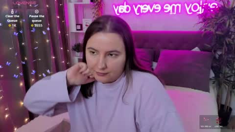 Kate online show from April 23, 2026, 5:52 am