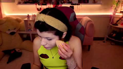 Katya online show from April 23, 2026, 12:26 pm