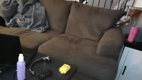 katycouple2003 online show from February 26, 2025, 3:32 am