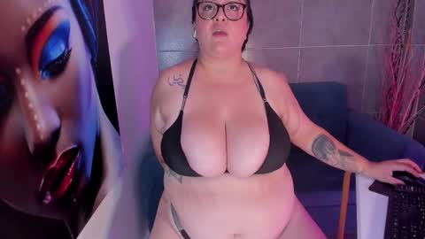 Katy Persian online show from November 13, 2025, 5:45 pm