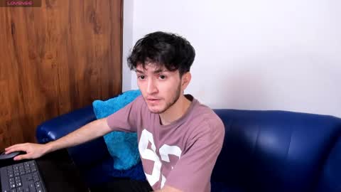 kavencastro online show from May 26, 2026, 5:03 am