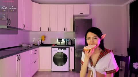 Snapshot of kawai_mai chatting on May 17, 2026, 1:51 pm mai online show from May 17, 2026, 1:51 pm