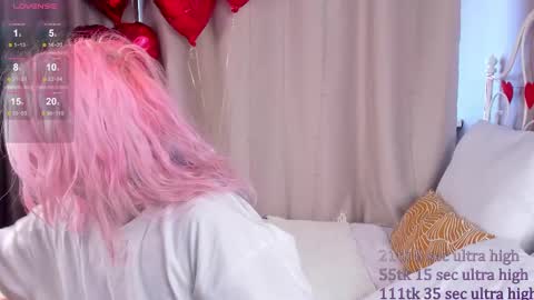 Yuki  online show from February 14, 2025, 8:42 am