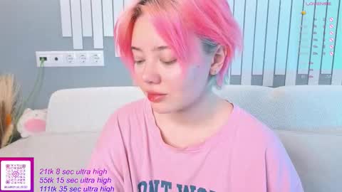 Yuki  online show from October 13, 2025, 6:57 am