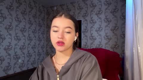 Lana online show from March 4, 2026, 6:08 am