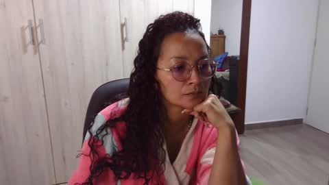  Khawit  online show from December 20, 2024, 11:10 am